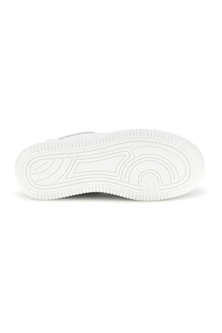 Weiße Sneaker mit Lochmuster von Max Dillan B008