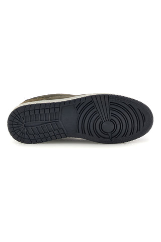 Sneaker in Militärgrün mit schwarzen Einsätzen und geprägtem Carrera-Logo CAM23716N7720