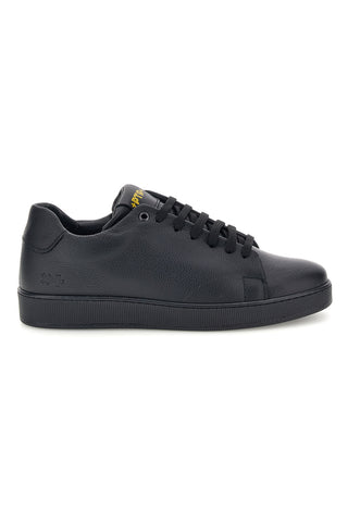 Schwarze Low-Top-Sneaker mit kontrastierendem Logo Ptr 3100