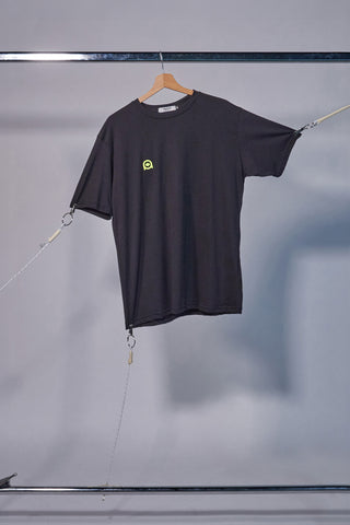 Schwarzes Kurzarm-T-Shirt mit geprägtem Aufdruck, hergestellt in Italien, Boardman Alpha 1