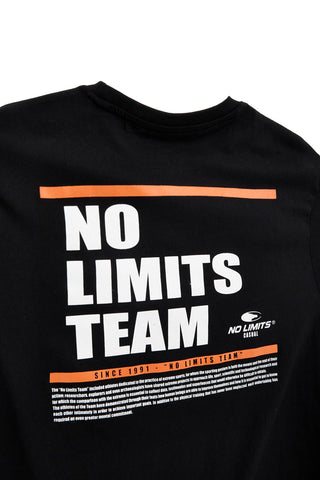 Schwarzes Baumwoll-T-Shirt mit Druck auf dem Rücken No limits MATS042S24