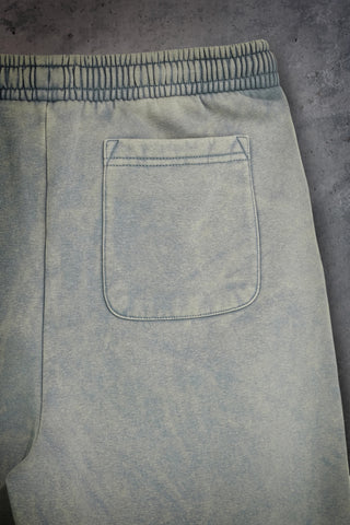 Salbeigrüne Sweathose im Washed-Look von Boardman Amarcord