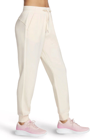 Weiche, cremefarbene Jogginghose mit Kordelzug von Skechers Cozy Luxe Jogger PT149