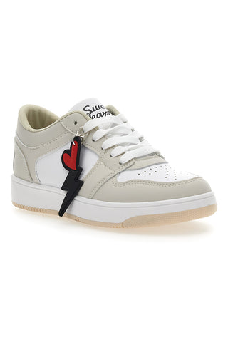 Cremefarbene Sneakers „Sweet Years 8580“.