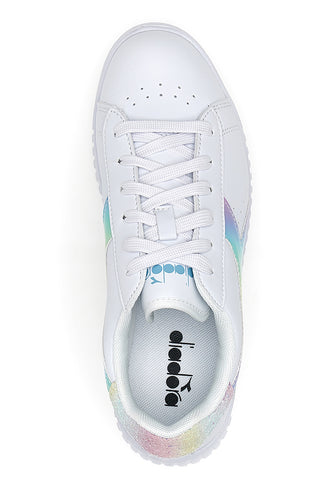 Weiße Sneakers mit Regenbogen-Logo von Diadora Game Step Bloom