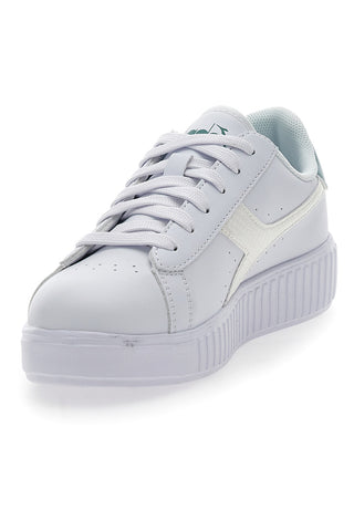 Weiße Sneakers mit Schnürsenkeln Diadora Game Step GS Glazed