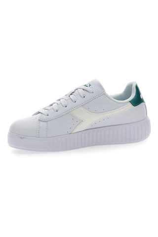 Weiße Sneakers mit Schnürsenkeln Diadora Game Step GS Glazed