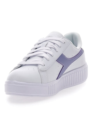 Weiße und lila Turnschuhe DIADORA GAME STEP GS 2