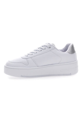 Weiße Sneakers mit verchromten Champion RD18 RD Plat-Schnürsenkeln