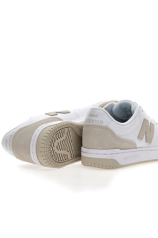 Weiße und goldene Sneakers mit durchbrochenem Obermaterial NEW BALANCE BB80RTG