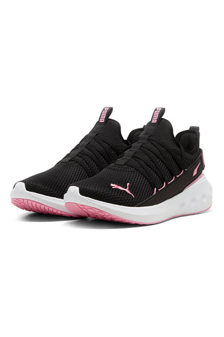 PUMA Softride Carson Fresh Laufschuhe in Schwarz und Pink mit Mesh-Obermaterial