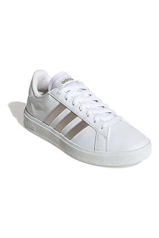 Weiße und goldene Sneaker Grand Court 2 Lifestyle Court