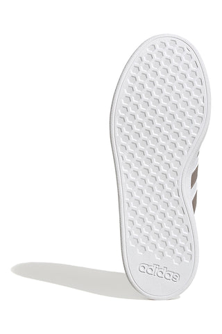 Weiße und goldene Sneaker Grand Court 2 Lifestyle Court