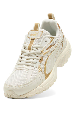 Puma Milenio Tech Wmns DaylNight Cremefarbene Sneakers mit goldenen Details