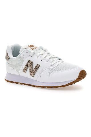 Weiße Sneakers New Balance GW500LW2 mit Animalprint-Details