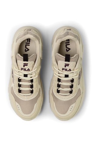 Beige Sneakers mit kontrastierenden Einsätzen und dicker Sohle Fila FFW0194