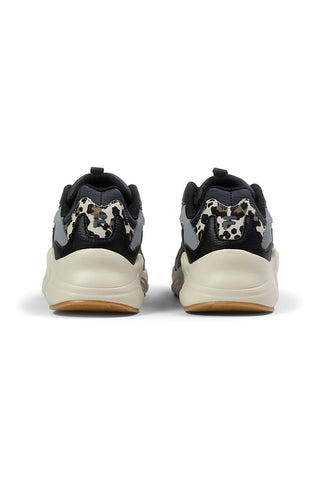 Schwarze Sneakers mit Animalier-Details und dicker Sohle Fila FFW0194