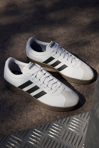 Scarpe bianche con strisce nere punta rinforzata Adidas VL Court Base