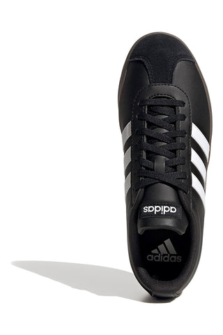 Adidas VL Court Base schwarze Schuhe mit weißen Streifen und Gummisohle