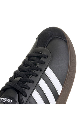 Adidas VL Court Base schwarze Schuhe mit weißen Streifen und Gummisohle