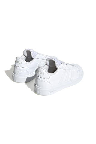 Total weiße Adidas Grand Court 2 K Sneakers