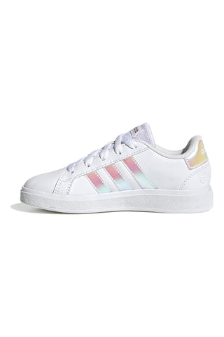 Adidas Grand Court 2 K – Weiße Sneakers mit schillernden Streifen