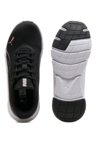 Frauen schwarz und rosa Sportschuhe mit leichten Sohlen Puma FlexFocus Lite Modern