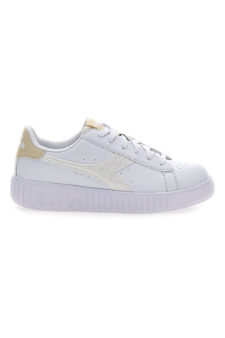 Weiße Damen Turnschuhe mit Plateau und goldenen Details Diadora Game Step Glam GS