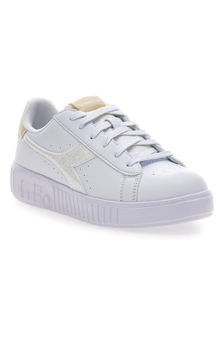 Sneaker da donna bianche con platform e dettagli oro Diadora Game Step Glam GS
