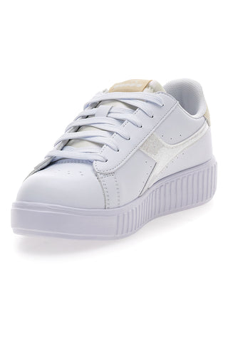 Sneaker da donna bianche con platform e dettagli oro Diadora Game Step Glam GS