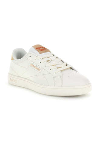 Weiße Turnschuhe mit beigen Einsätzen Reebok Court Clean