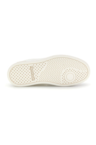 Weiße Turnschuhe mit beigen Einsätzen Reebok Court Clean