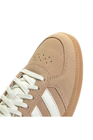 Beigefarbene Sneakers mit weißen Streifen und perforierten Details Adidas Breaknet Sleek