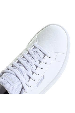 Weiße Sneakers mit silbernen Details aus recyceltem Material Adidas Urban Court