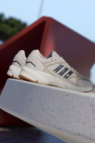 Sneakers beige in mesh con dettagli argento e suola Cloudfoam Adidas Crazychaos 2000