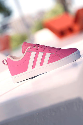 Sneakers rosa con strisce bianche in materiale riciclato Adidas VS Pace 2.0 K