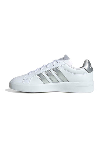 Sneakers bianche con strisce argento in pelle sintetica Adidas Grand Court 3 J