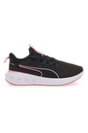 Puma Softride Carson Laufschuhe in Schwarz mit pinkfarbenen Details und gepolsterter Sohle