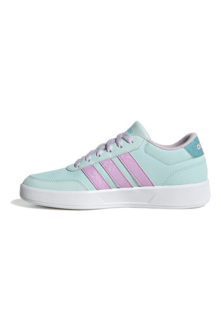 Pastellblaue Sneaker mit lila Details Adidas Breaknet 3 J