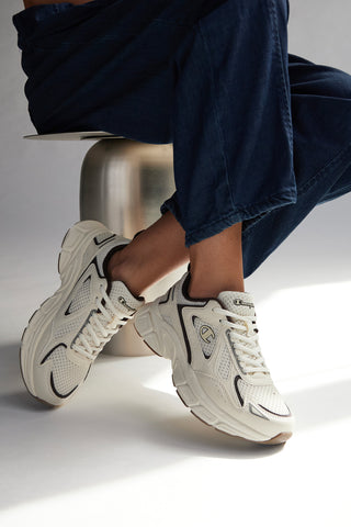 Scarpe beige in mesh Champion RT25