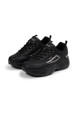 Schwarze Sneaker mit klobiger Sohle: Fila Skye ZP