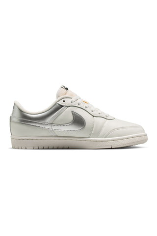 Sneakers Bianche e Argento Nike Air Jordan Skyline Low LE