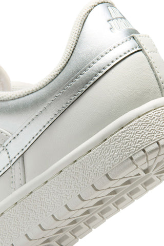 Sneakers Bianche e Argento Nike Air Jordan Skyline Low LE