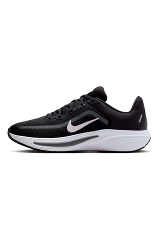 Schwarze Nike Quest 7 Sneaker