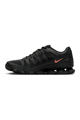 Schwarze Nike Reax 8 TR Sneaker
