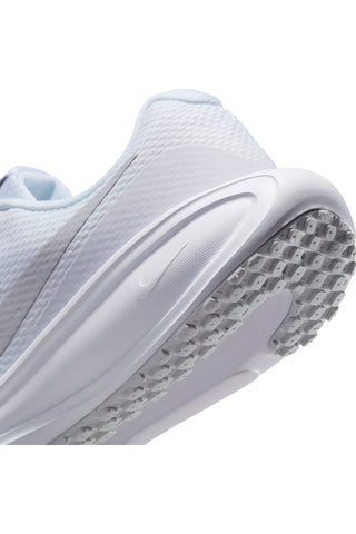 Weiße Nike Revolution 8 Schuhe