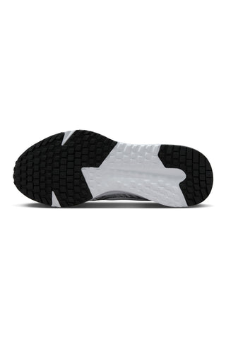 Weiße Nike Run Defy Sneaker