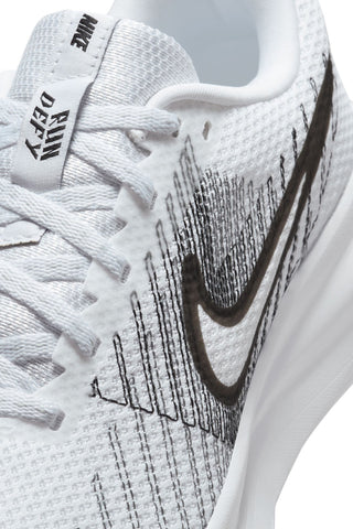 Weiße Nike Run Defy Sneaker