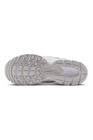 Weiße und silberne Nike V5 RNR Sneaker