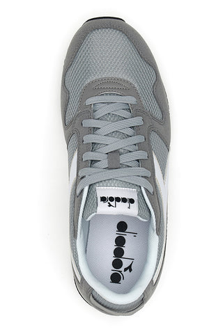 Graue Sneakers mit Schnürsenkeln von Diadora Skyler